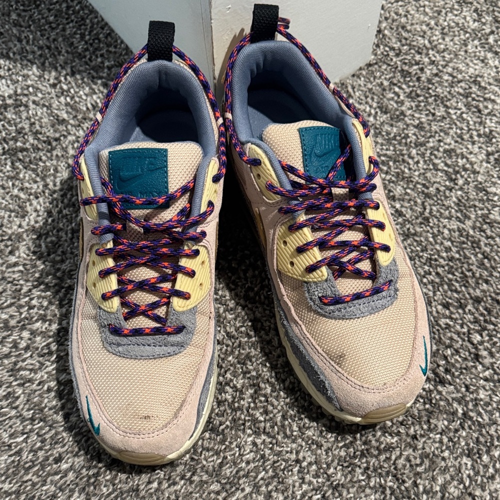 Nike Beige and Blue Sneakers with Purple Accents